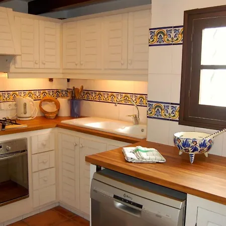 Cala En Porter Sleeps 6 Pool Wifi *