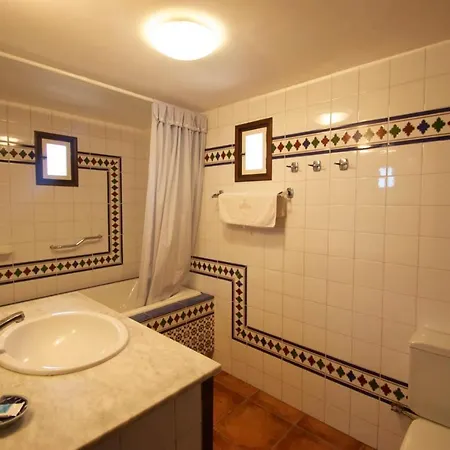 Cala En Porter Sleeps 6 Pool Wifi