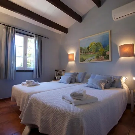 Cala En Porter Sleeps 6 Pool Wifi Villa Cala En Porter (Menorca)